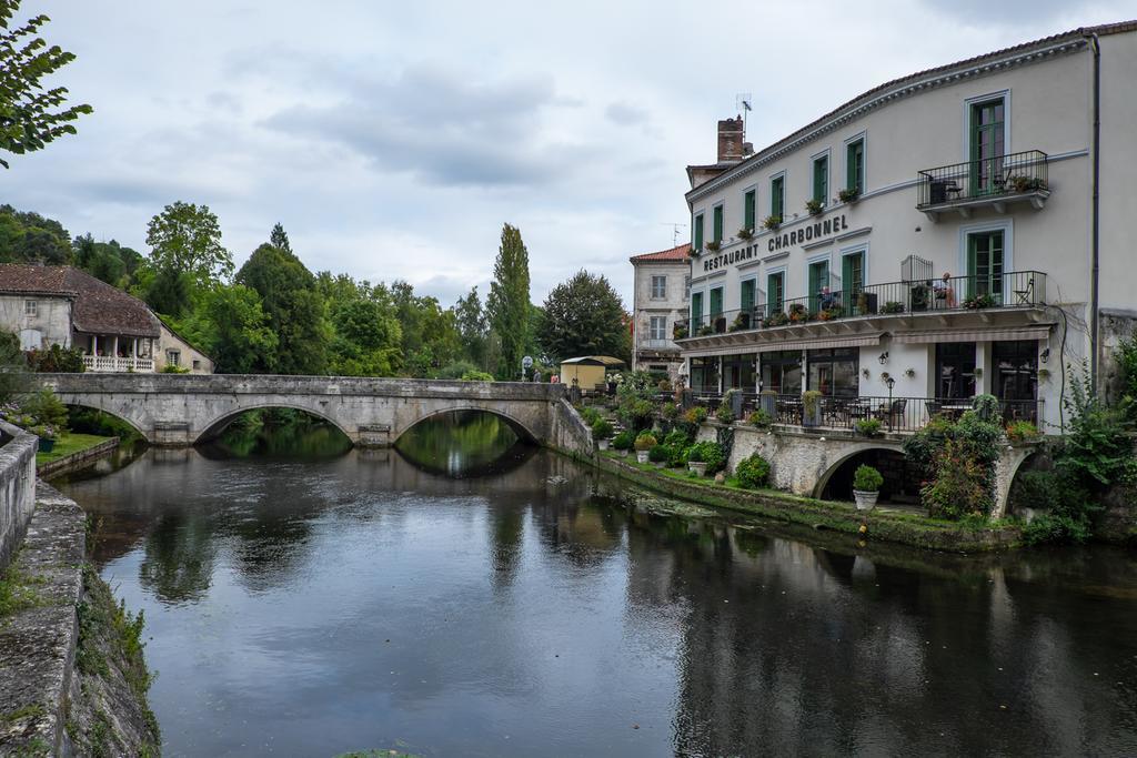 Hotel Restaurant Charbonnel Brantôme Extérieur photo