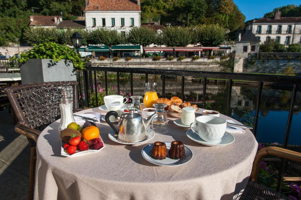 Hotel Restaurant Charbonnel Brantôme Extérieur photo